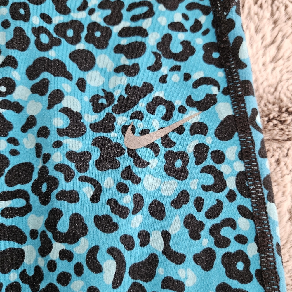 NIKE WORK OUT LEGGINGS